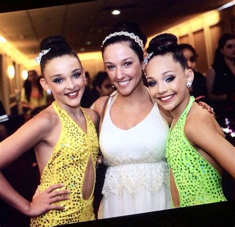 Kendall Maddie And Gia Dance Moms Dance Moms Confessions Dance Company