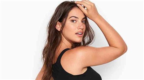 Victorias Secret Ficha A Su Primera Modelo Curvy