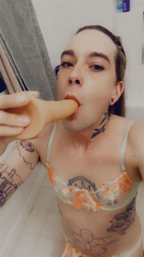 Spunky Beach Babe Pics XHamster