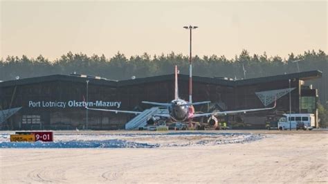 Rekordowy grudzień na lotnisku Szymanach Tygodnik Szczytno to się czyta