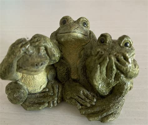 Stone Critters See Hear Speak No Evil Frogs Figurine