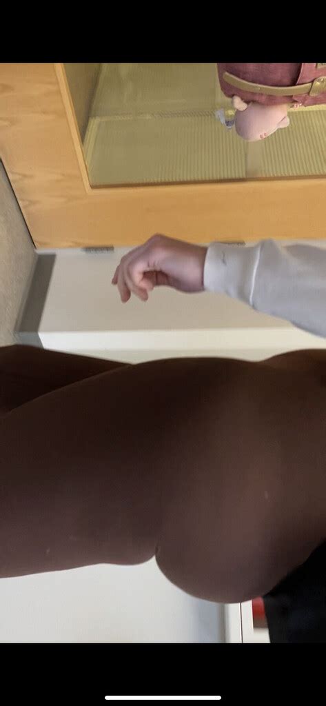 Pawg College Blonde Girl In Brown Leggings Spandex Leggings Yoga Pants Forum