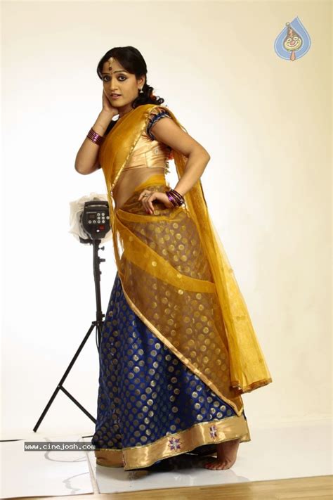 Divya Singh Hot Gallery Photo 97 Of 102