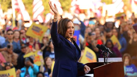 Kamala Harris Kicks Off 2020 Campaign With Oakland Rally - The New York