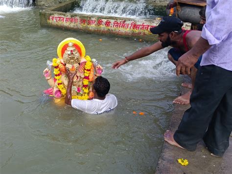 गणपति बब्बा मोरया के साथ बीना और खुरई में प्रतिमाओं का हो रहा विसर्जन