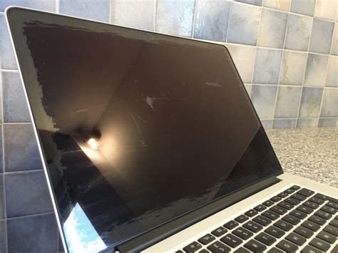 Retina MacBook Anti-Reflective Coating 'Staingate' Problem Explained: Here's What You Should Do ...