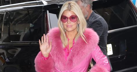 Jessica Simpsons 5 Most Iconic Outfits — Get The Looks