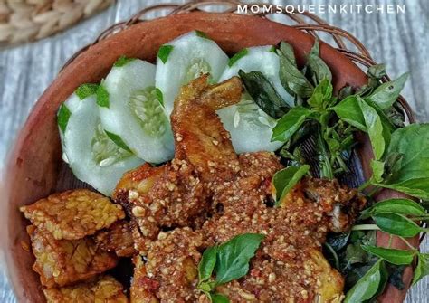 Resep Ayam Gepuk Sambal Kacang Oleh Momsqueenkitchen Cookpad