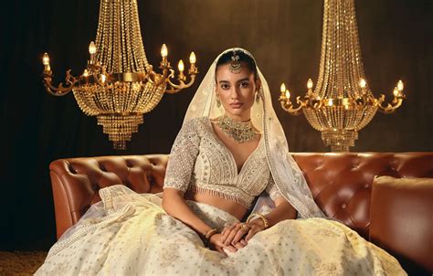 Girl Hot Sexy Fashion Eyes Smile Beautiful Figure