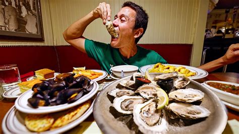 America's Oldest Restaurant!! 🦪 OYSTER BAR + CLAM CHOWDER!! | Union ...