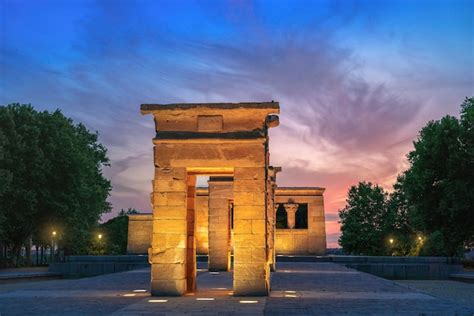 Premium Photo Illuminated Temple Of Debod At Sunset Ancient Egyptian