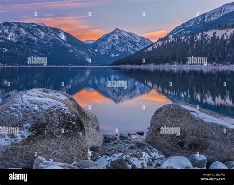 Winter sunset, Wallowa Lake, Oregon Stock Photo - Alamy