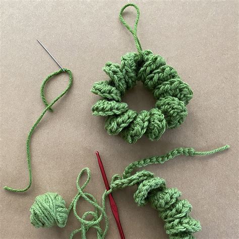 Diy Yarn Christmas Ornaments Made On Rd