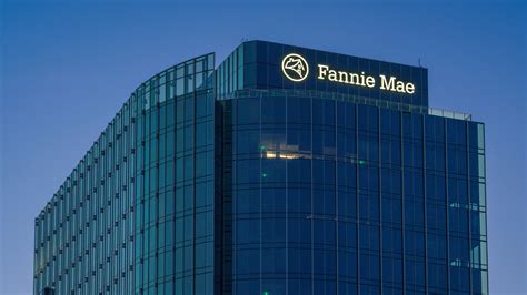 Trump Seeks to Sell Fannie Mae and Freddie Mac Shares to Public