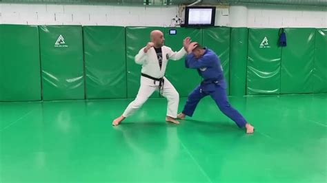 Técnicas de defensa personal JiuJitsu YouTube