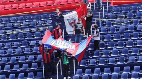 Fuera y dentro de la cancha se calentaron los ánimos en el Atlante vs