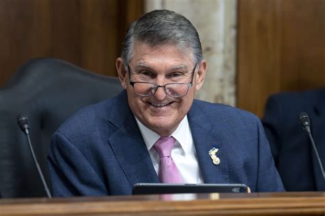 Joe Manchin Wont Seek Reelection To Senate Sparking Presidential Bid