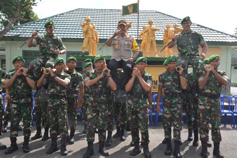 Danrem Wb Beserta Pamen Jajaran Korem Sambut Kapolda Ntb Irjen Pol