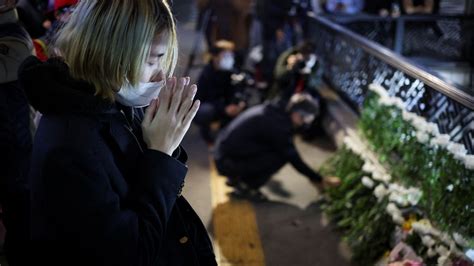 Pope Francis Prays For Victims Of Seoul Stampede Asia Sunday