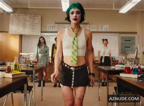 CHAIN REACTION NUDE SCENES AZNude