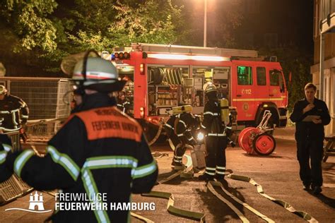 Feuer Im Heizungskeller Einer Schule Freiwillige Feuerwehr Hamburg