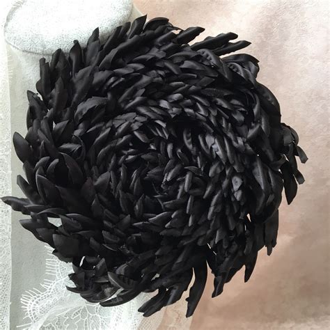 Черная хризантема большая купить в интернет-магазине Ярмарка Мастеров ...