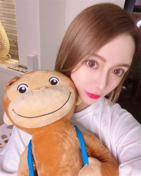 進撃のノアさんのインスタグラム写真 進撃のノアinstagram「ハヤシがくれたおさるのジョージ🐒 おさるのジョージ ありがとう