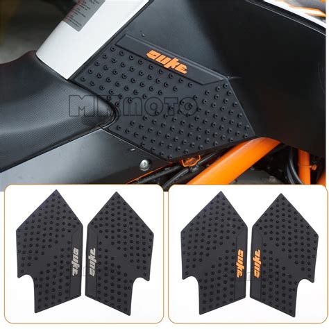 New Tank Traction Pads Side Gas Knee Grip Decal Protector Fit For Ktm Duke 125 Duke 200 Duke 390