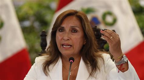 La investigación sobre Dina Boluarte abre una nueva crisis en Perú El