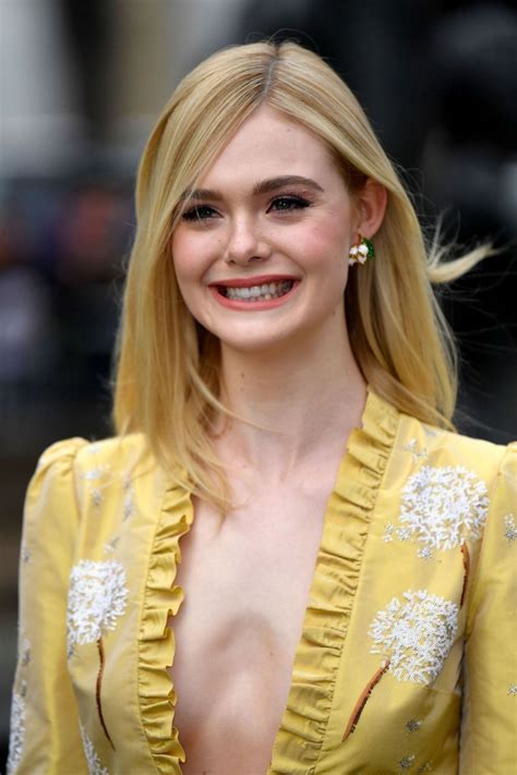 Elle Fanning Tits Thefappening