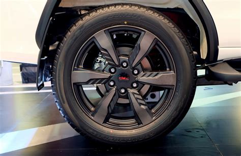 Toyota Fortuner Rims