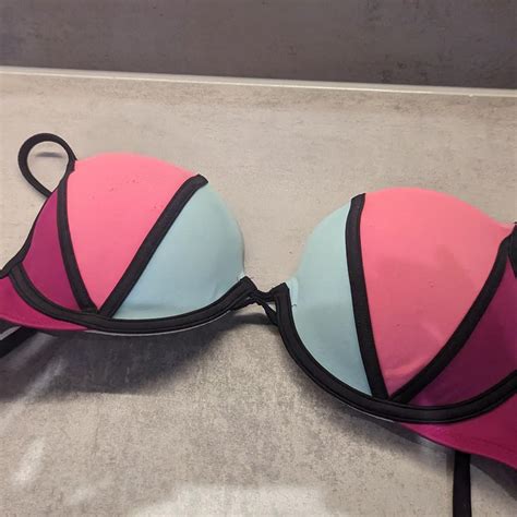 Victoria S Secret Women S Bikini And Tankini Tops Depop