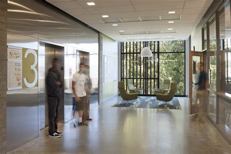 University of Washington Bothell - Discovery Hall - Education Snapshots