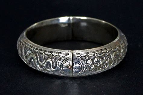 Proantic: Vietnamese Solid Silver Ladies Bangle Bracelet Indochina Dr