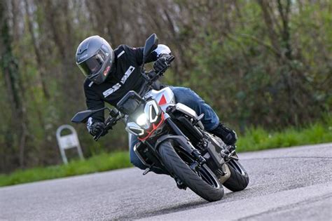 Moto Naked Nuovi Modelli Informazioni E Prezzi Insella It
