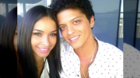 The Untold Truth Of Bruno Mars' Girlfriend