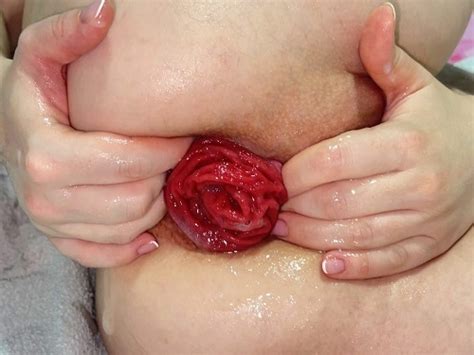 Girl Gets Fisted Webcam MILF LoveBanaxy Anal Fisting And Prolapse Very Close 4K Premium User