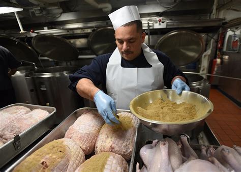 Photos Us Navy Prepares Thanksgiving Feast