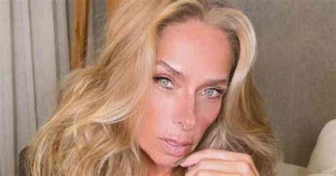 Adriane Galisteu Elege Biqu Ni Nude Para Curtir Clima Ensolarado A