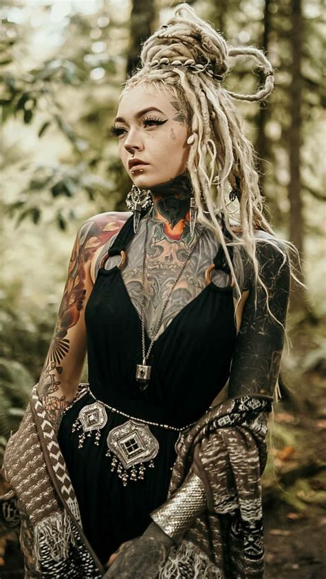 Pin By Praisthy Zhamar On Morgin Riley Dreadlocks Girl Blonde Dreads