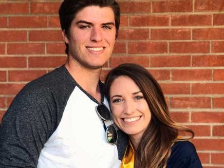 Esta Joven nació sin vagina y no puede tener ÑACAÑACA Esto hace su novio FOTO Medicina