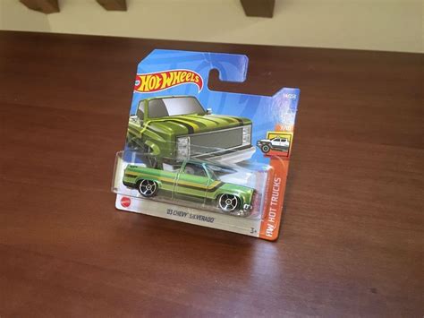 Chevy Silverado HW Hot Trucks Hot Wheels Neu gemäss Beschreibung in Wohlen AG für