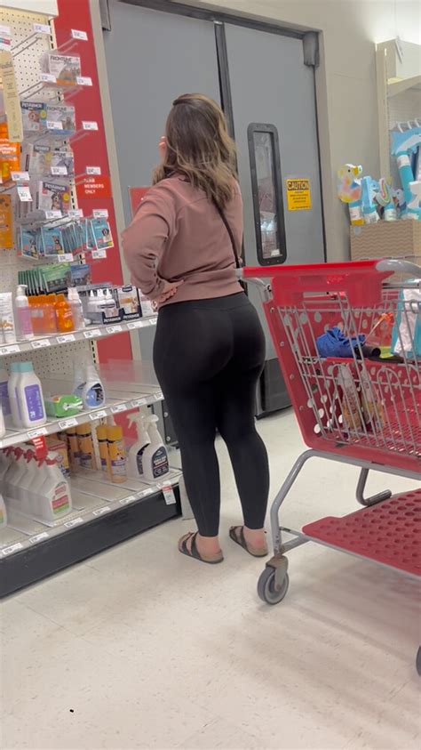 Big Plump Dumper On Target Milf Spandex Leggings Yoga Pants Forum