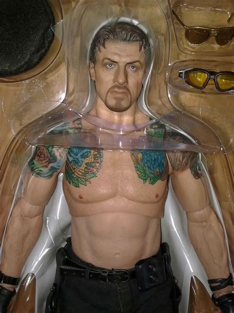 Desmond Collection Hot Toys Barney Ross In The Expendables Pt