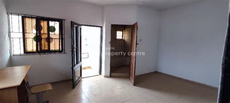 For Rent Very Neat 3 Bedroom Semi Detached Duplex With Good Compound