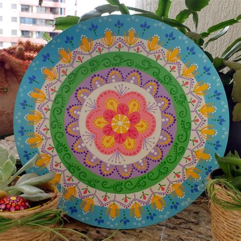 MANDALA VIBRACIONAL EQUILÍBRIO DOS CHAKRAS Pintada a mão