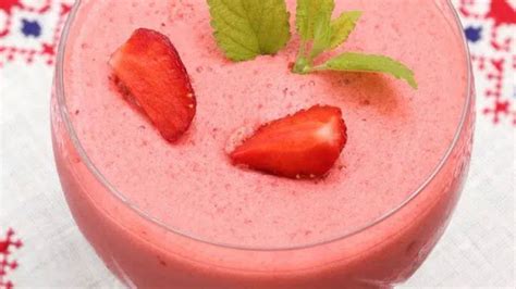 Mousse De Morango Na Taça Receita Fica Pronta Em 10 Minutinhos