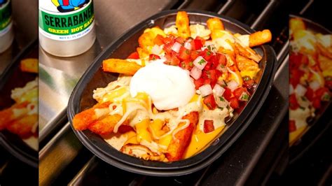 Taco Bell S Nacho Fries Are Making An Extra Long Return With A New Flavor