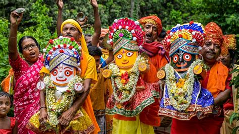 jagannath rath yatra  highlights chariots   gods wend