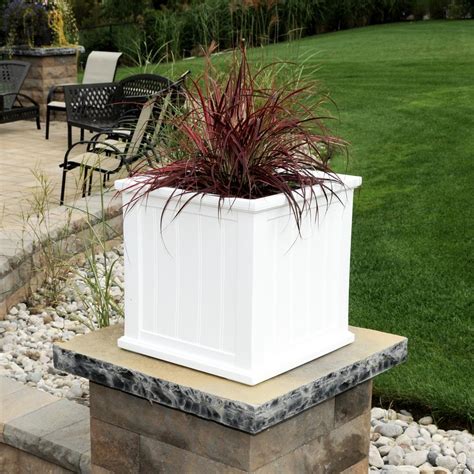 Mayne Cape Cod 20 In Square White Plastic Planter 4838 W The Home Depot